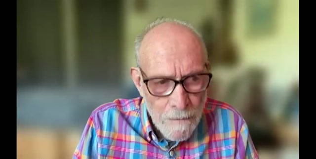 When Social Division in Growing